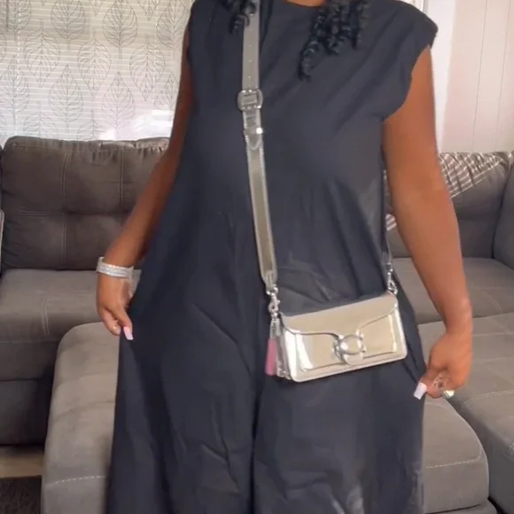 Black flowing zip up jumpsuit - Picture 4 of 7